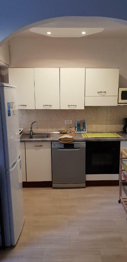 Location Saisonniere Apartment Menton Exterior foto